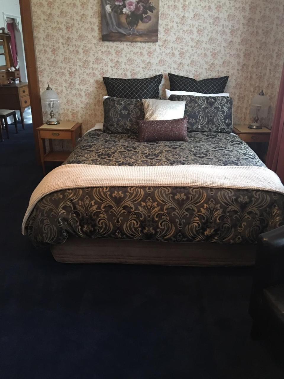 Undine Colonial Accommodation โฮบาร์ต ภายนอก รูปภาพ